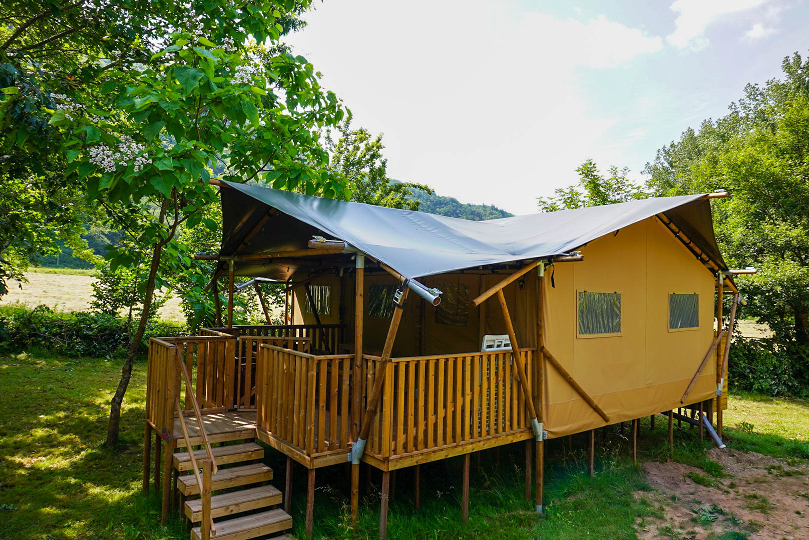 Camping Pittoresque - Safaritent 6 personnes incl. sanitair - 10