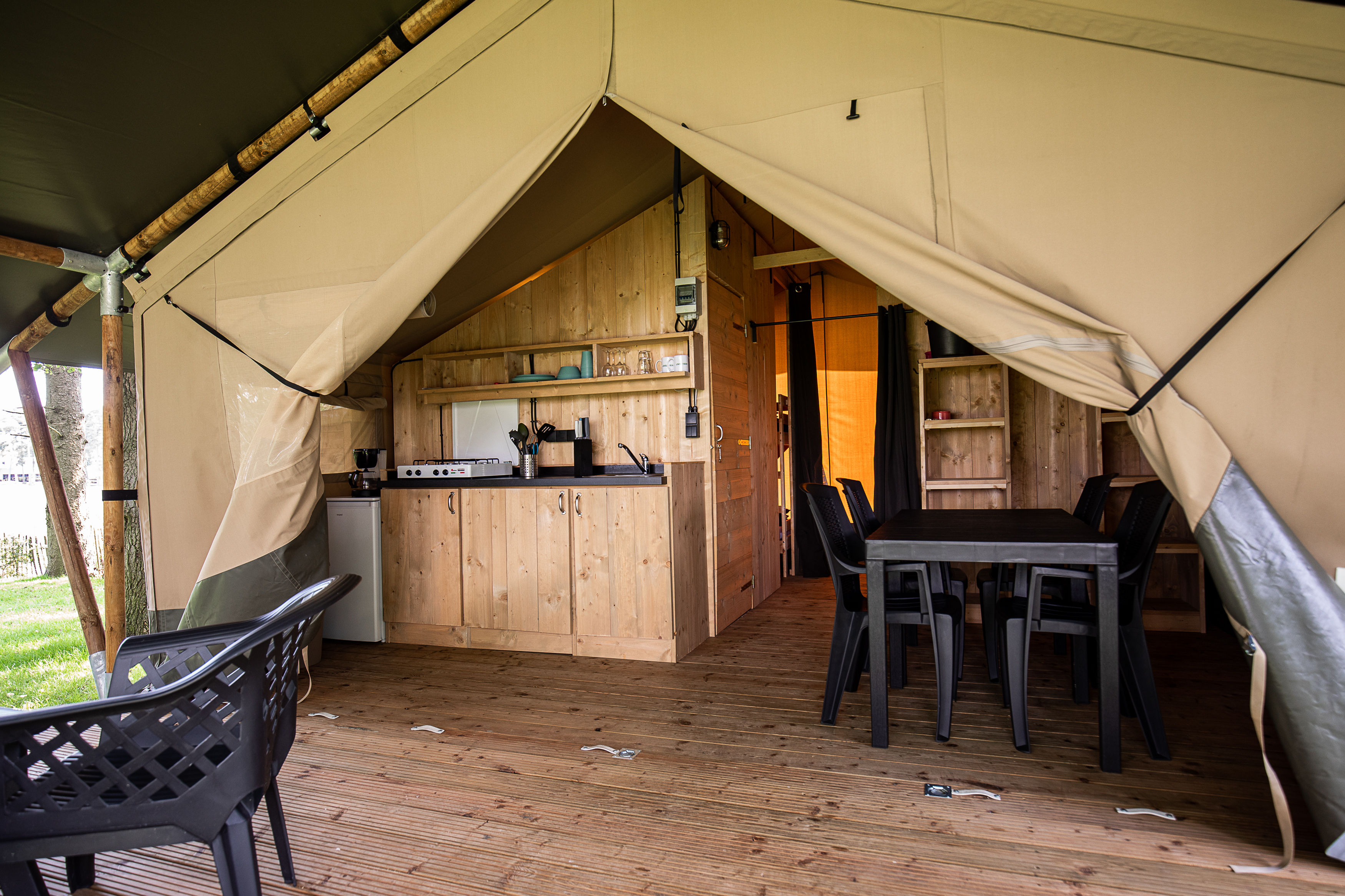 Camping Les Bouleaux - Safaritent 4 personnes incl. sanitair