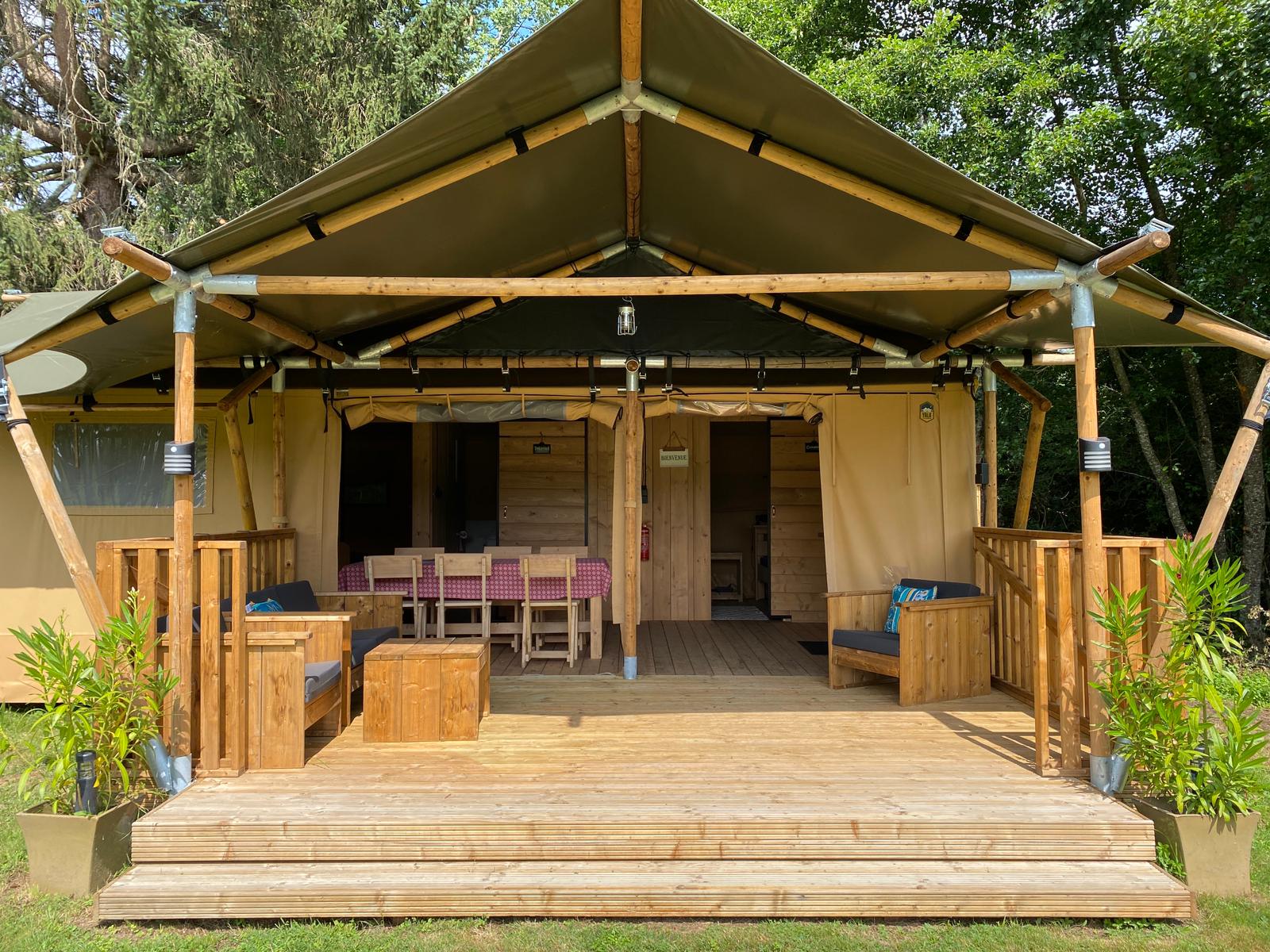 Camping Moulin du Pommier - Safaritent 6 personnes incl. sanitair